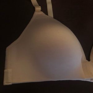 Lively “toasted almond” no-wire plunge bra in 34b